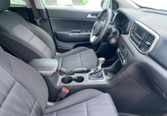 Подержанный автомобиль Kia Sportage 2019 года (9 фото)