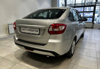 Подержанный автомобиль LADA (ВАЗ) Granta Liftback 2023 года (4 фото)