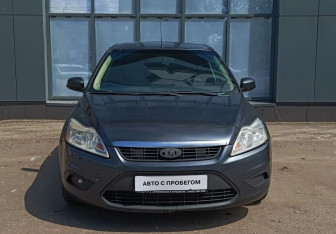 Подержанный автомобиль Ford Focus Hatchback 2010 года (2 фото)