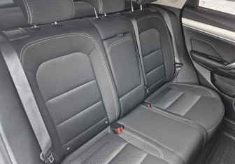 Подержанный автомобиль Geely Coolray 2023 года (11 фото)