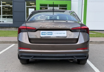 Подержанный автомобиль Skoda Rapid Liftback 2020 года (6 фото)