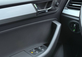 Подержанный автомобиль Skoda Rapid Liftback 2020 года (15 фото)