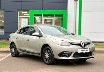 Подержанный автомобиль Renault Fluence 2013 года (3 фото)
