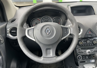 Подержанный автомобиль Renault Koleos 2012 года (13 фото)