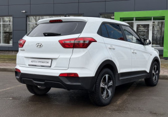 Подержанный автомобиль Hyundai Creta 2021 года (5 фото)