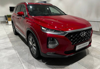 Подержанный автомобиль Hyundai Santa Fe 2018 года (3 фото)