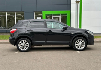 Подержанный автомобиль Nissan Qashqai 2010 года (4 фото)
