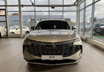 Новый Haval F7 2025 (2 фото)