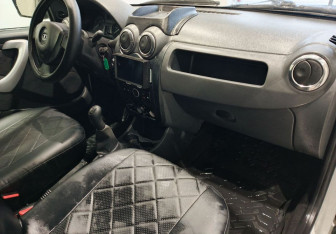 Подержанный автомобиль LADA (ВАЗ) Largus Wagon 2017 года (12 фото)