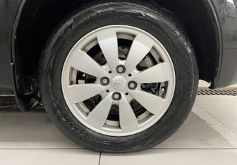 Подержанный автомобиль LADA (ВАЗ) Granta Liftback 2014 года (9 фото)