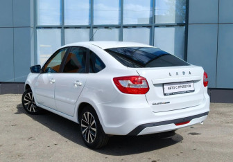 Подержанный автомобиль LADA (ВАЗ) Granta Liftback 2022 года (5 фото)