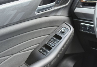 Подержанный автомобиль Haval F7x 2023 года (16 фото)