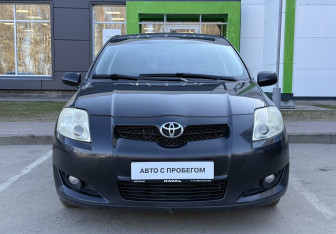 Подержанный автомобиль Toyota Auris Hatchback 2007 года (2 фото)