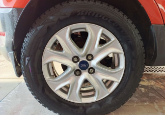 Подержанный автомобиль Ford EcoSport 2014 года (14 фото)