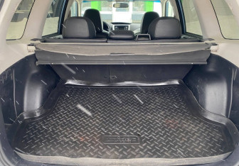 Подержанный автомобиль Subaru Forester Suv 2011 года (16 фото)