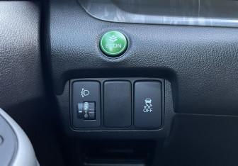 Подержанный автомобиль Honda CR-V 2013 года (20 фото)