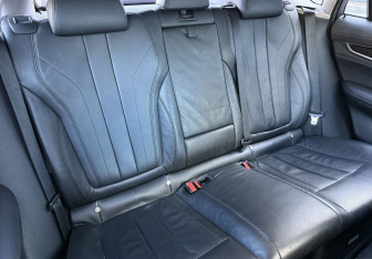 Подержанный автомобиль BMW X6 2016 года (11 фото)