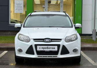 Подержанный автомобиль Ford Focus Hatchback 2012 года (2 фото)