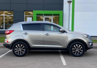 Подержанный автомобиль Kia Sportage 2010 года (4 фото)