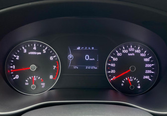 Подержанный автомобиль Kia Sportage 2017 года (13 фото)