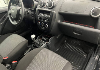 Подержанный автомобиль LADA (ВАЗ) Granta Liftback 2014 года (12 фото)