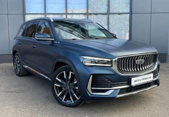 Подержанный автомобиль Geely Monjaro 2023 года (3 фото)