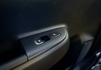 Подержанный автомобиль Kia Rio Hatchback 2020 года (18 фото)