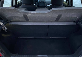 Подержанный автомобиль Chevrolet Aveo Hatchback 2008 года (13 фото)