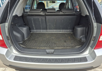 Подержанный автомобиль Kia Sportage 2010 года (15 фото)