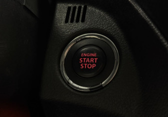 Подержанный автомобиль Suzuki SX4 Hatchback 2014 года (14 фото)