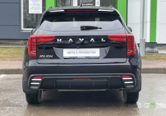 Подержанный автомобиль Haval Jolion 2024 года (6 фото)