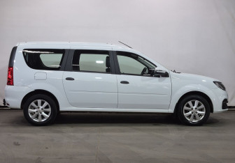 Подержанный автомобиль LADA (ВАЗ) Largus Wagon 2024 года (4 фото)