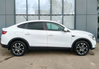 Подержанный автомобиль Renault Arkana 2019 года (7 фото)