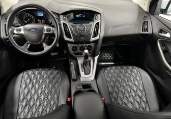 Подержанный автомобиль Ford Focus Hatchback 2014 года (10 фото)