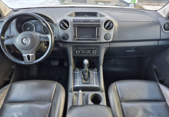 Подержанный автомобиль Volkswagen Amarok 2013 года (11 фото)
