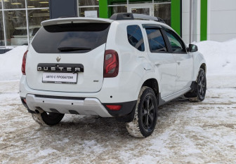 Подержанный автомобиль Renault Duster 2019 года (5 фото)