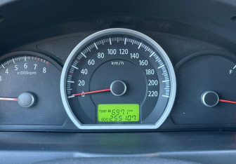 Подержанный автомобиль Kia Sportage 2009 года (12 фото)