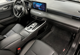Подержанный автомобиль Haval Jolion 2023 года (13 фото)