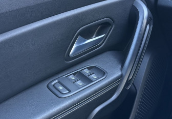 Подержанный автомобиль Renault Duster 2021 года (14 фото)