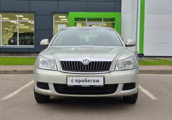 Подержанный автомобиль Skoda Octavia Liftback 2012 года (2 фото)