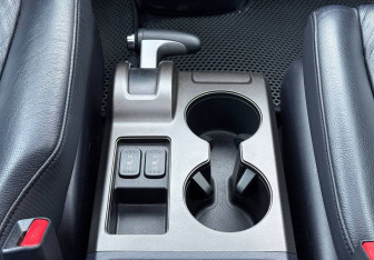 Подержанный автомобиль Honda CR-V 2010 года (16 фото)