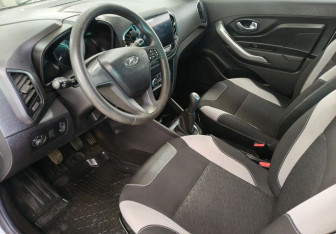Подержанный автомобиль LADA (ВАЗ) XRAY 2016 года (10 фото)