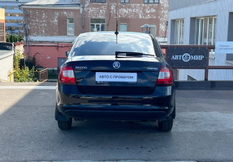 Подержанный автомобиль Skoda Rapid Liftback 2019 года (6 фото)