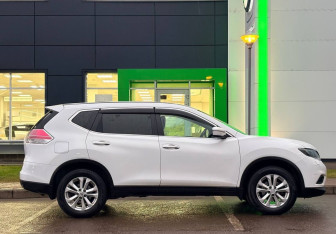 Подержанный автомобиль Nissan X-Trail 2016 года (4 фото)