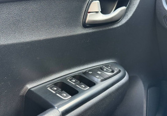 Подержанный автомобиль Kia Rio Sedan 2020 года (16 фото)