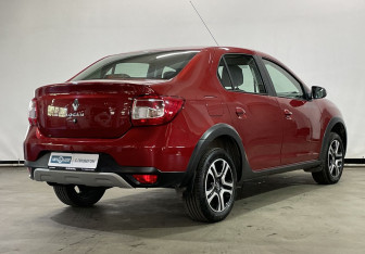 Подержанный автомобиль Renault Logan Sedan 2022 года (5 фото)
