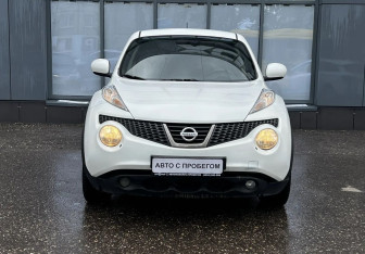 Подержанный автомобиль Nissan Juke 2012 года (3 фото)
