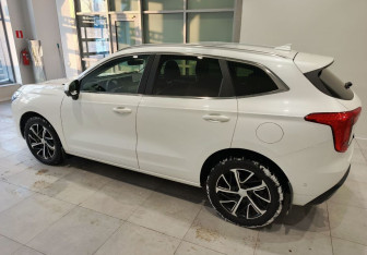 Подержанный автомобиль Haval Jolion 2023 года (10 фото)