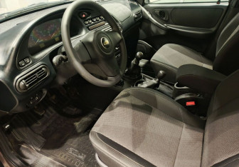 Подержанный автомобиль Chevrolet Niva 2018 года (10 фото)