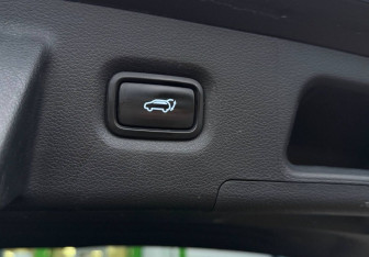 Подержанный автомобиль Hyundai Santa Fe 2021 года (21 фото)